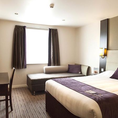Premier Inn Dundee Centre Екстер'єр фото