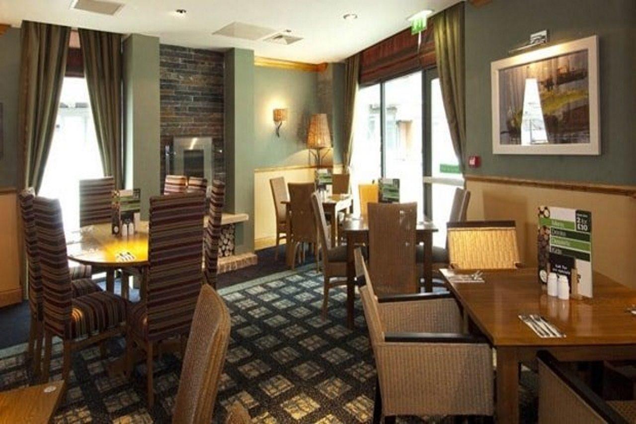 Premier Inn Dundee Centre Екстер'єр фото