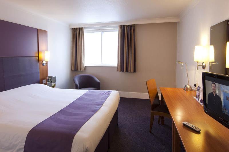 Premier Inn Dundee Centre Екстер'єр фото